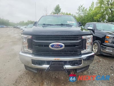 Piąte zdjęcie samochodu w środku: 2019 FORD F350 SUPER DUTY VIN:1FTBF3B64KEG11066 - miniatura