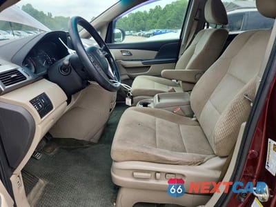 Zdjęcie 7 z 13 samochodu: 2016 HONDA ODYSSEY SE VIN:5FNRL5H30GB151295 - miniatura