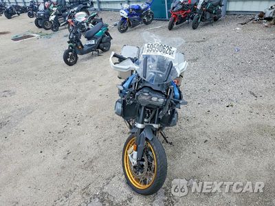 Piąte zdjęcie samochodu w środku: 2023 BMW R 1250 GS ADVENTURE VIN:WB10M1307P6H42358 - miniatura