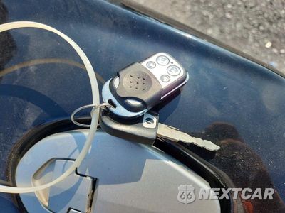 Zdjęcie 8 z 9 samochodu: 2005 DUCATI 999 VIN:ZDM1UB5V85B013149 - miniatura