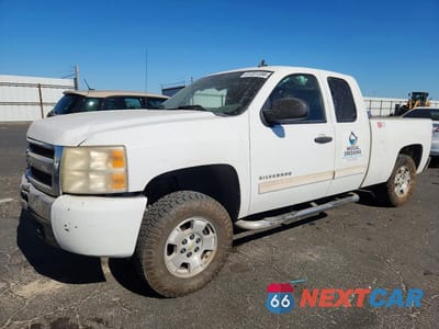 2010 CHEVROLET SILVERADO 1GCSCSE09AZ256297 - główne zdjęcie licytacji z USA - miniatura