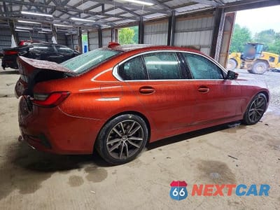 Trzecie zdjęcie samochodu z tyłu: 2021 BMW 330I VIN:3MW5R1J04M8C03143 - miniatura