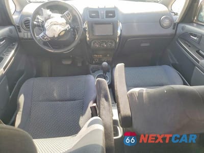 Zdjęcie 8 z 12 samochodu: 2013 SUZUKI SX4 LE VIN:JS2YC5A35D6101298 - miniatura