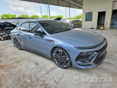 Czwarte zdjęcie samochodu z boku: 2025 HYUNDAI SONATA N LINE VIN:KMHL54JC5SA513073 - miniatura