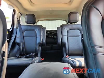 Zdjęcie 10 z 13 samochodu: 2026 LINCOLN AVIATOR VIN:5LM5J6XC0TGL04813 - miniatura
