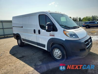 Czwarte zdjęcie samochodu z boku: 2016 RAM PROMASTER 1500 1500 STANDARD VIN:3C6TRVAG5GE129940 - miniatura