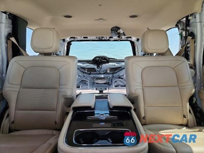 Zdjęcie 10 z 14 samochodu: 2020 LINCOLN NAVIGATOR RESERVE VIN:5LMJJ2LT3LEL19699 - miniatura