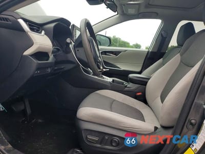Zdjęcie 7 z 13 samochodu: 2020 TOYOTA RAV4 XLE VIN:2T3W1RFV9LC058284 - miniatura