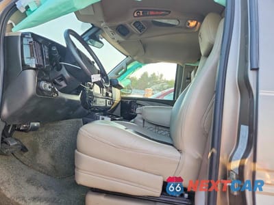 Zdjęcie 7 z 14 samochodu: 2021 GMC SAVANA G2500 VIN:1GTW7AFP8M1250280 - miniatura