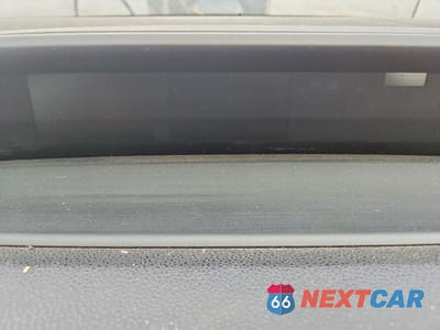 Zdjęcie 9 z 13 samochodu: 2016 TOYOTA PRIUS TWO VIN:JTDKBRFU6G3517748 - miniatura