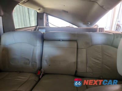 Zdjęcie 10 z 13 samochodu: 2002 CHEVROLET SUBURBAN K2500 VIN:3GNGK26U92G242273 - miniatura