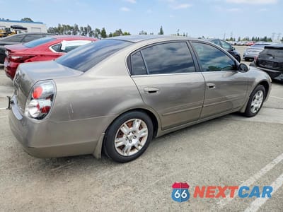 Trzecie zdjęcie samochodu z tyłu: 2005 NISSAN ALTIMA VIN:1N4AL11D85N447159 - miniatura