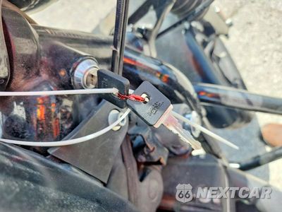 Zdjęcie 8 z 9 samochodu: 2017 HARLEY-DAVIDSON XL883 IRON 883 VIN:1HD4LE216HC424321 - miniatura