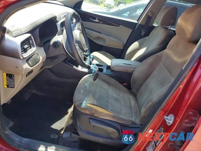 Zdjęcie 7 z 13 samochodu: 2017 KIA SORENTO LX V6 VIN:5XYPGDA5XHG313008 - miniatura