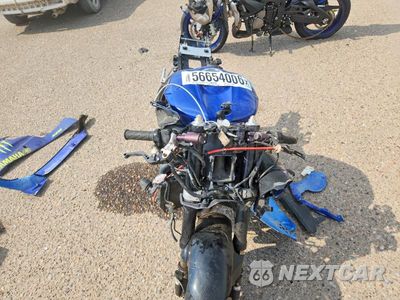 Piąte zdjęcie samochodu w środku: 2006 YAMAHA YZFR6 L VIN:JYARJ12E16A008920 - miniatura