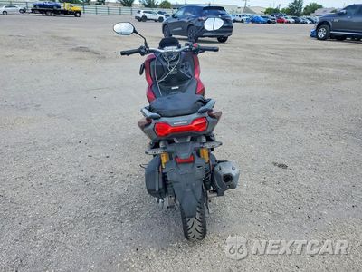 Czwarte zdjęcie samochodu z boku: 2024 HONDA ADV160 A VIN:MLHKF5459R5000960 - miniatura