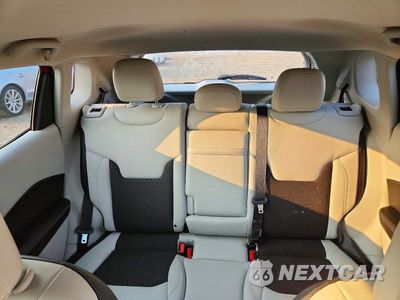Zdjęcie 10 z 13 samochodu: 2017 JEEP COMPASS LATITUDE VIN:3C4NJDBB2HT656143 - miniatura