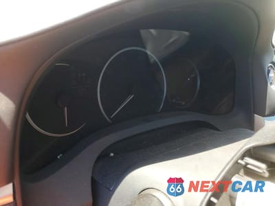 Zdjęcie 9 z 12 samochodu: 2011 LEXUS CT 200 VIN:JTHKD5BHXB2028973 - miniatura