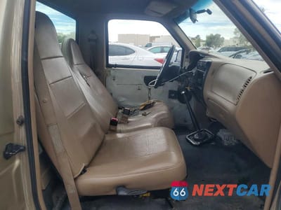 Zdjęcie 10 z 12 samochodu: 1999 FORD RANGER VIN:1FTYR10C2XPB64103 - miniatura