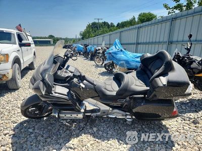 Trzecie zdjęcie samochodu z tyłu: 2010 HONDA GL1800 VIN:1HFSC47H2AA902797 - miniatura