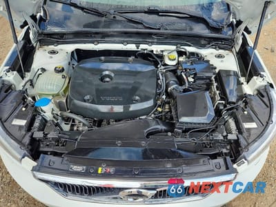 Zdjęcie 12 z 14 samochodu: 2020 VOLVO XC40 T5 MOMENTUM VIN:YV4162UK3L2298866 - miniatura