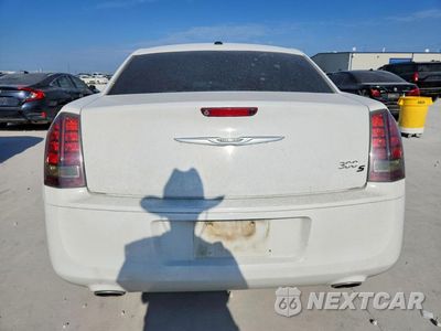 Zdjęcie 6 z 13 samochodu: 2014 CHRYSLER 300 S VIN:2C3CCABG1EH361197 - miniatura