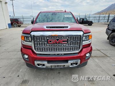 Piąte zdjęcie samochodu w środku: 2019 GMC SIERRA K3500 DENALI VIN:1GT42WEY0KF247645 - miniatura