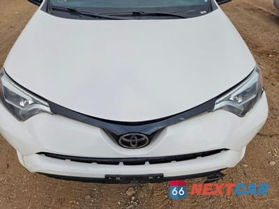 Zdjęcie 11 z 12 samochodu: 2018 TOYOTA RAV4 SE VIN:2T3JFREV8JW736516 - miniatura