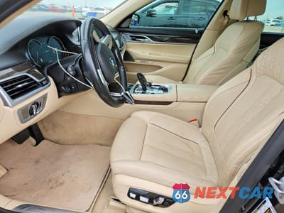 Zdjęcie 7 z 12 samochodu: 2018 BMW 740 XE VIN:WBA7J2C52JG938408 - miniatura