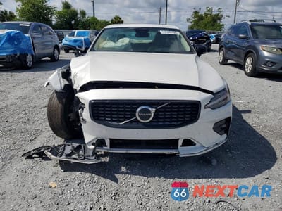 Piąte zdjęcie samochodu w środku: 2025 VOLVO S60 CORE VIN:7JRL12FJ5SG369129 - miniatura