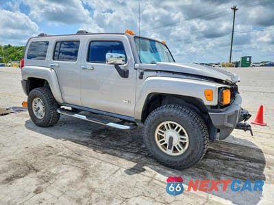 Czwarte zdjęcie samochodu z boku: 2006 HUMMER H3 VIN:5GTDN136368105613 - miniatura