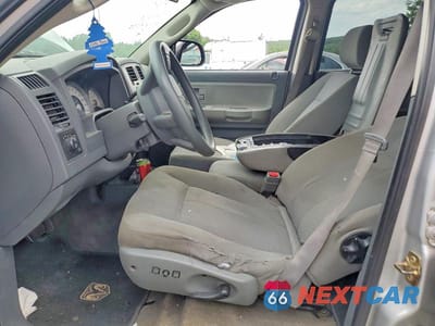 Zdjęcie 7 z 12 samochodu: 2006 DODGE DAKOTA QUAD SLT VIN:1D7HE48N26S624025 - miniatura