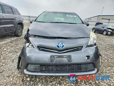 Piąte zdjęcie samochodu w środku: 2013 TOYOTA PRIUS V THREE VIN:JTDZN3EU6D3258842 - miniatura