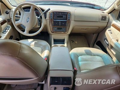 Zdjęcie 8 z 12 samochodu: 2002 FORD EXPLORER EDDIE BAUER VIN:1FMZU74E12ZA40396 - miniatura