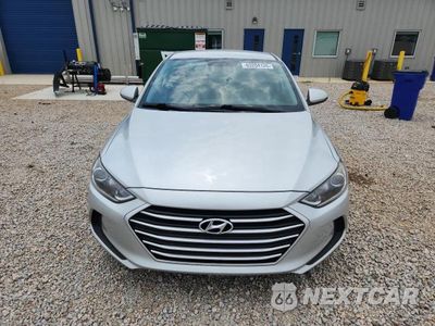 Piąte zdjęcie samochodu w środku: 2018 HYUNDAI ELANTRA SE VIN:5NPD74LF0JH359549 - miniatura
