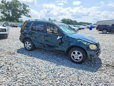 Czwarte zdjęcie samochodu z boku: 2003 MERCEDES-BENZ ML 320 VIN:4JGAB54E83A378353 - miniatura