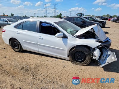 Czwarte zdjęcie samochodu z boku: 2017 TOYOTA CAMRY LE VIN:4T1BF1FK3HU287467 - miniatura
