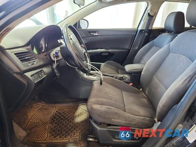 Zdjęcie 7 z 12 samochodu: 2012 SUZUKI KIZASHI SE VIN:JS2RF9A3XC6101119 - miniatura