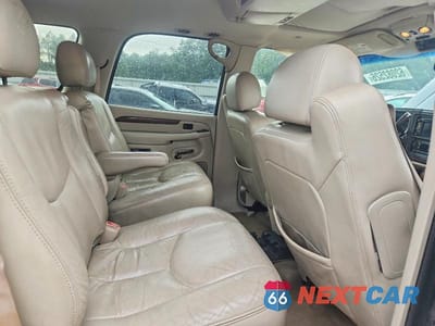 Zdjęcie 11 z 13 samochodu: 2004 CADILLAC ESCALADE LUXURY VIN:1GYEK63N34R211957 - miniatura
