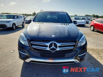 Piąte zdjęcie samochodu w środku: 2017 MERCEDES-BENZ GLE 350 VIN:4JGDA5JB7HA947520 - miniatura