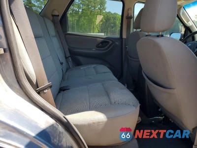 Zdjęcie 11 z 13 samochodu: 2005 FORD ESCAPE XLT VIN:1FMYU93195KB02968 - miniatura