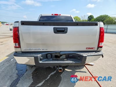 Zdjęcie 6 z 12 samochodu: 2008 GMC SIERRA K1500 VIN:2GTEK13M181148873 - miniatura