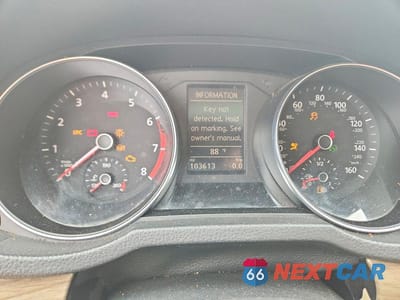 Zdjęcie 9 z 12 samochodu: 2018 VOLKSWAGEN PASSAT SE VIN:1VWBA7A35JC003514 - miniatura