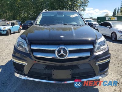Piąte zdjęcie samochodu w środku: 2013 MERCEDES-BENZ GL 550 4MATIC VIN:4JGDF7DE5DA127000 - miniatura
