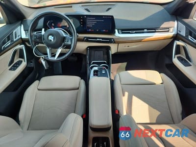 Zdjęcie 8 z 13 samochodu: 2023 BMW X1 XDRIVE28I VIN:WBX73EF03P5X17664 - miniatura