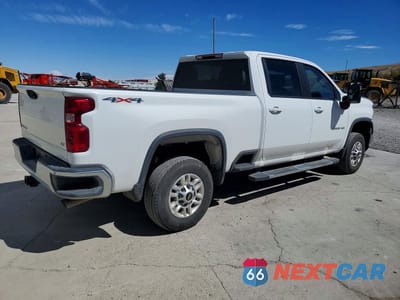 Trzecie zdjęcie samochodu z tyłu: 2025 CHEVROLET SILVERADO K2500 HEAVY DUTY LT VIN:2GC1KNE7XS1234042 - miniatura