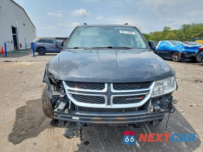 Piąte zdjęcie samochodu w środku: 2017 DODGE JOURNEY SXT VIN:3C4PDCBG4HT518643 - miniatura