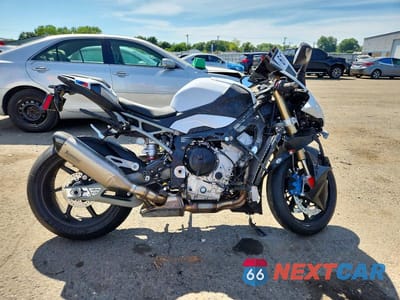 2026 BMW S 1000 RR WB10P2305T6M27434 - główne zdjęcie licytacji z USA - miniatura