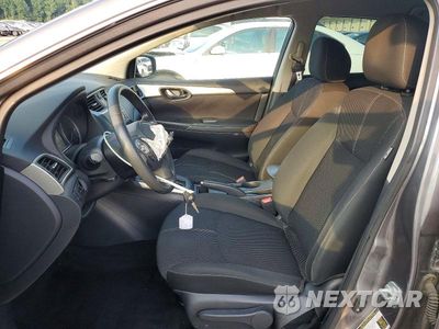 Zdjęcie 7 z 12 samochodu: 2018 NISSAN SENTRA S VIN:3N1AB7AP7JY305878 - miniatura