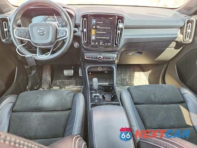 Zdjęcie 8 z 13 samochodu: 2020 VOLVO XC40 T5 R-DESIGN VIN:YV4162UM7L2207390 - miniatura